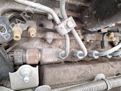 Used Injection rail Injection rail LEXUS IS II (_E2_) 220d (ALE20) (177 hp) 35075652 35075652
