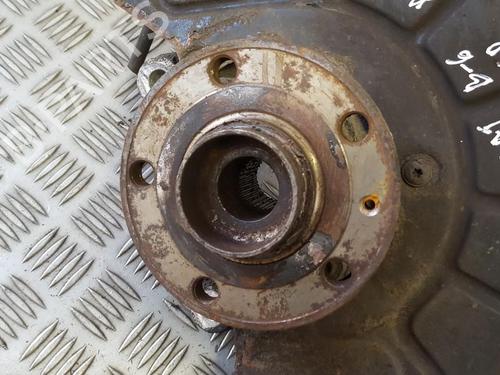 Used Left front steering knuckle Left front steering knuckle VW PASSAT B6 (3C2) 2.0 TDI (140 hp) 35690650 35690650