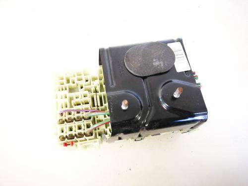 Used Fuse box Fuse box FORD MONDEO IV (BA7) 2.0 TDCi (140 hp) 33078463 33078463