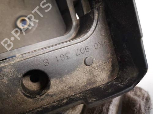 Fuse box VW PASSAT B7 (362) 1.6 TDI | BP32547931E1