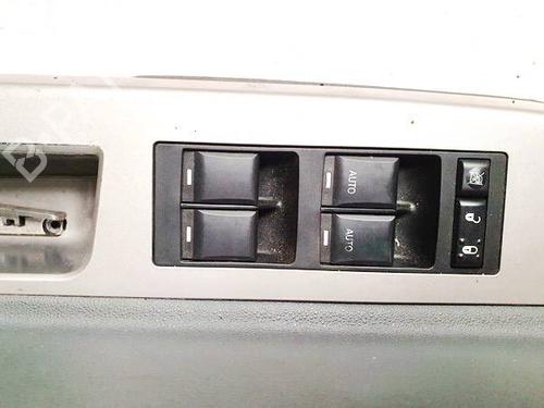 Used Switch CHRYSLER SEBRING (JR) 2.4 (152 hp) 32924909