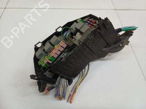 Used Fuse box Fuse box 38790776 38790776