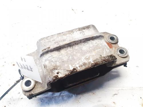 engine-mount-vw-passat-b6-3c2-2005-2006-2007-2008-2009-2010-2011-32904382 main image