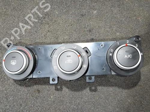 climate-control-kia-ceed-hatchback-ed-2006-2007-2008-2009-2010-2011-2012-35657502 main image