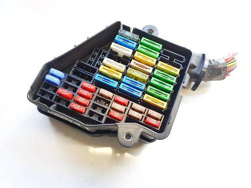 Used Fuse box SEAT EXEO (3R2) 2.0 TDI (143 hp) 32560048