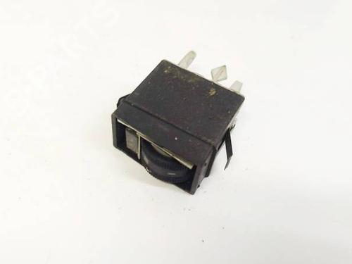 switch-audi-80-b4-saloon-8c2-1991-1992-1993-1994-1995-35166180 main image