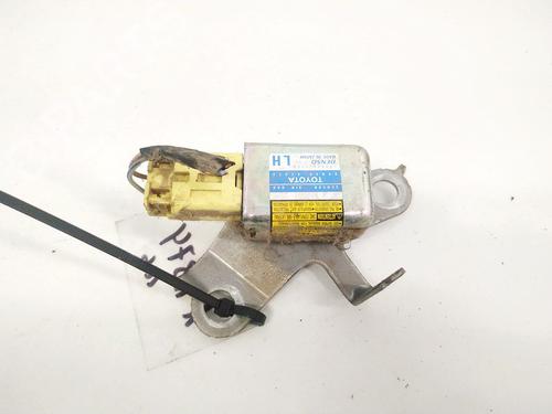 Used Electronic module Electronic module TOYOTA RAV 4 II (_A2_) 2.0 D 4WD (CLA20_, CLA21_, CLA20R, CLA21R) (116 hp) 32900696 32900696