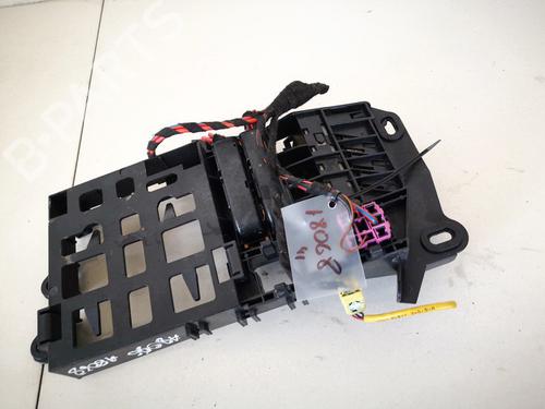 Fuse box AUDI A6 C6 (4F2) 2.7 TDI quattro | BP32917072E1 - Image 2