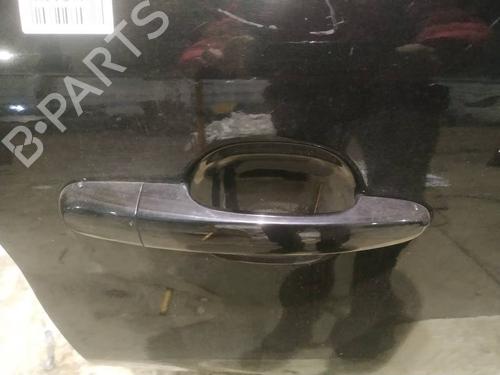 front-right-exterior-door-handle-kia-sorento-ii-xm-2009-2010-2011-2012-2013-2014-2015-2016-34767372 main image