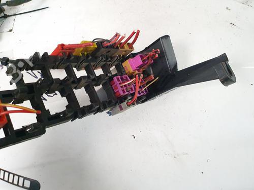 Fuse box VW PASSAT B5.5 (3B3) 1.9 TDI | BP32891637E1 - Image 3