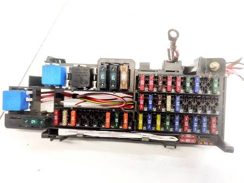 Used Fuse box Fuse box MERCEDES-BENZ A-CLASS (W168) A 170 CDI (168.008) (90 hp) 32967516 32967516