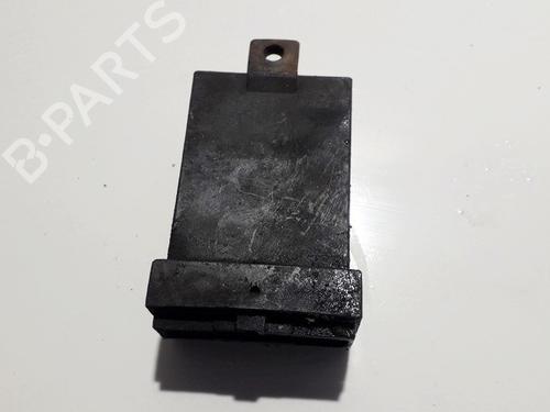 Used Electronic module Electronic module AUDI 80 B3 Saloon (893, 894, 8A2) 1.8 (75 hp) 33063856 33063856