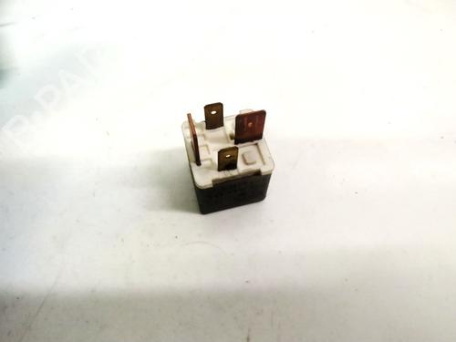 Used Electronic sensor Electronic sensor VW PASSAT B3/B4 Variant (3A5, 35I) 1.9 TDI (90 hp) 32894147 32894147