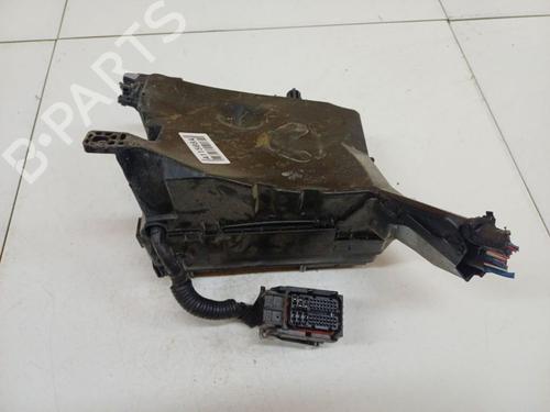 Used Fuse box Fuse box 36907089 36907089