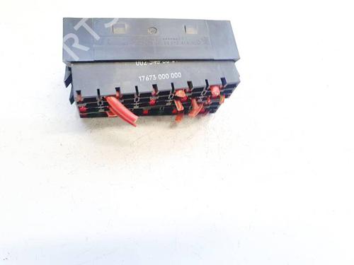 Used Fuse box Fuse box MERCEDES-BENZ SPRINTER 5-t Platform/Chassis (B906) 511 CDI (906.153, 906.155, 906.253, 906.255) (109 hp) 32625407 32625407