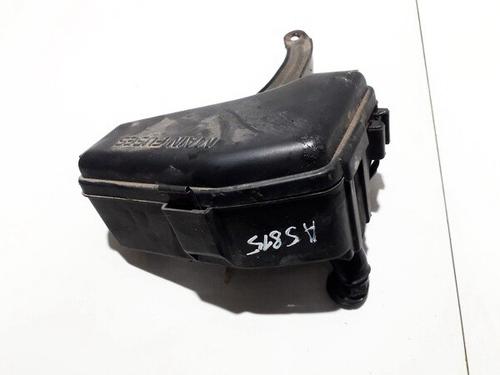 Used Fuse box Fuse box VOLVO V70 I (875, 876) 2.5 TDI (140 hp) 33105860 33105860