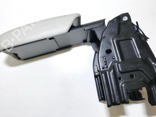 Used Armrest / Center console Armrest / Center console AUDI A5 (8T3) 3.0 TDI quattro (240 hp) 35707404 35707404