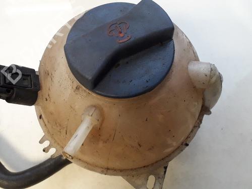Ekpansionstank Ekpansionstank VW BORA I (1J2) 1.9 TDI (101 hp) 35850920 35850920