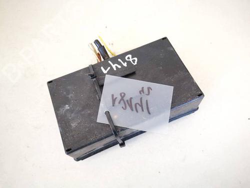 fuse-box-peugeot-607-9d-9u-2000-32919883 main image