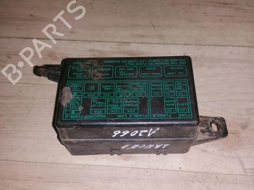 Used Fuse box Fuse box MITSUBISHI LANCER V Station Wagon (CB_W, CD_W) 1.6 16V (CB4W) (113 hp) 33480683 33480683