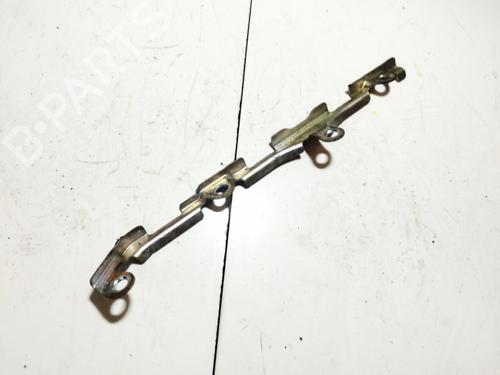 Used Support Support TOYOTA AURIS (_E18_) 1.6 (ZRE181_, ZRE185_, ZRE185R, ZRE181R) (132 hp) 32899800 32899800