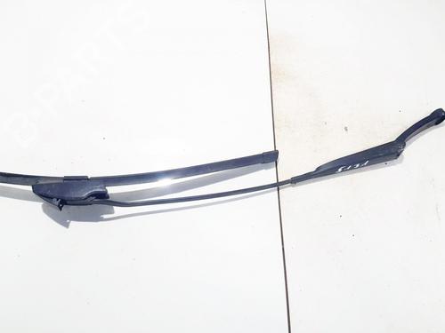 front-windshield-wiper-arm-audi-a4-b5-8d2-1994-1995-1996-1997-1998-1999-2000-2001-33523500 main image