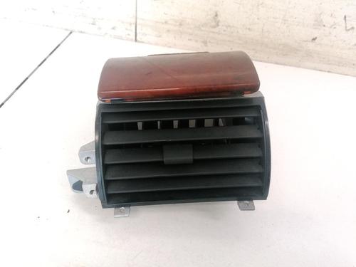 Used Air vent Air vent VW PHAETON (3D1, 3D2, 3D3, 3D4, 3D6, 3D7, 3D8, 3D9) 3.2 V6 (241 hp) 32901861 32901861