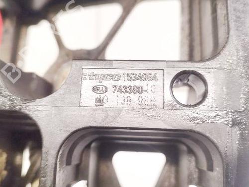 Fuse box OPEL ASTRA H (A04) 1.9 CDTI (L48) | BP32618320E1