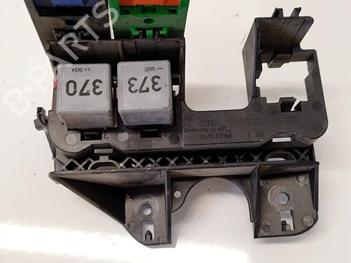 Fuse box AUDI A4 B7 (8EC) 2.0 TDI | BP36174297E1 - Image 2