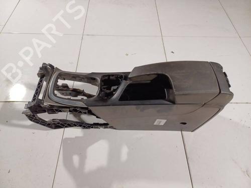 Used Armrest / Center console Armrest / Center console 35001104 35001104