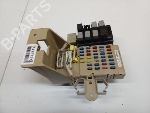 Used Fuse box Fuse box 37598127 37598127