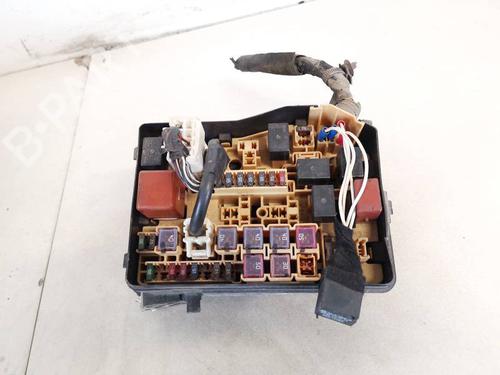 Used Fuse box Fuse box 32945237 32945237