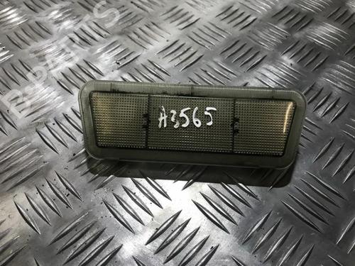 Luz interior Luz interior OPEL VECTRA B (J96) 1.6 i 16V (F19) (100 hp) 35668352 35668352