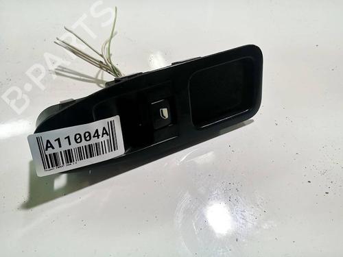 Used Switch Switch PEUGEOT EXPERT Van (VF3A_, VF3U_, VF3X_) 2.0 HDi 120 (120 hp) 32532559 32532559