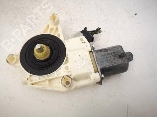 Used Right rear window motor Right rear window motor MERCEDES-BENZ C-CLASS (W204) C 220 CDI (204.008) (163 hp) 36687827 36687827