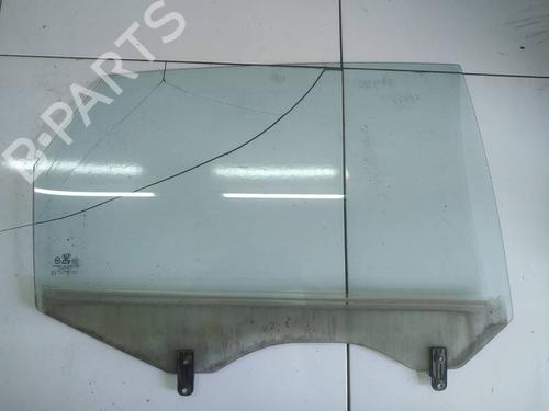 Used Rear right door window Rear right door window 37413225 37413225