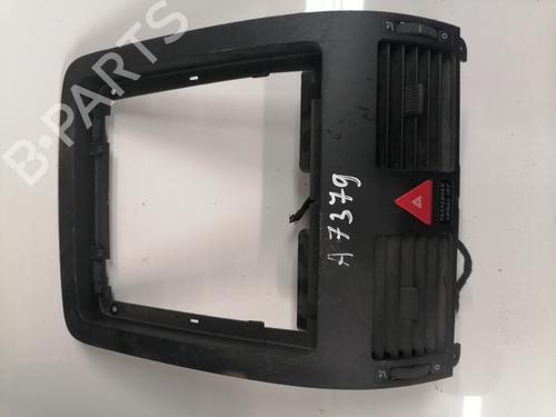 Used Air vent Air vent VW TOURAN (1T1, 1T2) 1.9 TDI (100 hp) 32886015 32886015
