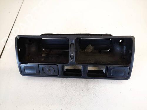 Used Air vent Air vent VW GOLF IV (1J1) 1.9 TDI (110 hp) 32593892 32593892