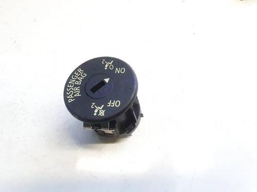 switch-bmw-5-f10-2009-2010-2011-2012-2013-2014-2015-2016-32619638 main image