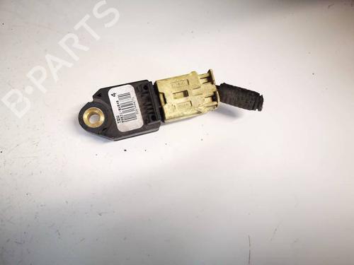 Used Electronic module LEXUS IS II (_E2_) 220d (ALE20) (177 hp) 32555956