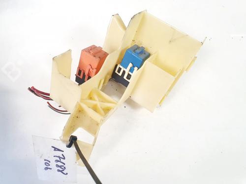 Fuse box BMW 3 (E46) 318 i | BP32896385E1 - Image 2