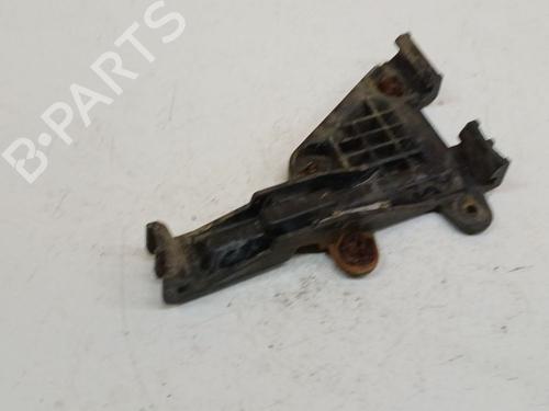 Used Front bumper bracket Front bumper bracket AUDI 80 B4 Saloon (8C2) 2.0 E (115 hp) 40053334 40053334