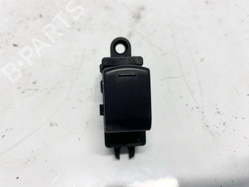 Used Switch Switch NISSAN NOTE (E11, NE11) 1.6 (110 hp) 35031441 35031441