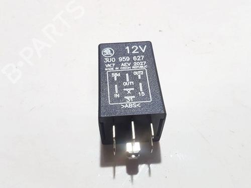 Electronic sensor SKODA SUPERB I (3U4) 2.0 TDI | BP33105554M84 - Image 2