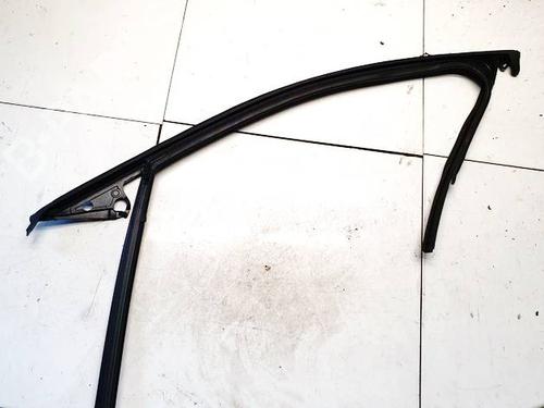Used Rubber door seal Rubber door seal MAZDA CX-30 (DM) 2.5 e-SKYACTIV-G (DM5W) (140 hp) 39734485 39734485