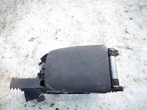 Used Armrest / Center console Armrest / Center console VW GOLF V (1K1) 1.4 FSI (90 hp) 35196548 35196548