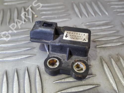Used Electronic module Electronic module MITSUBISHI PAJERO III (V7_W, V6_W) 3.2 Di-D (V68W, V78W) (165 hp) 33493017 33493017