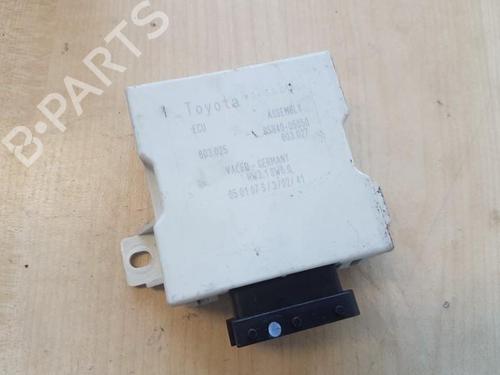Used Electronic module Electronic module TOYOTA AVENSIS (_T25_) 2.2 D-4D (ADT251_, ADT251R) (150 hp) 33504209 33504209