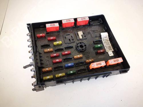 Used Fuse box VW PASSAT B6 (3C2) 2.0 TDI 16V (140 hp) 32959100