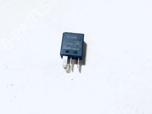 Used Electronic sensor Electronic sensor MITSUBISHI COLT VI (Z3_A, Z2_A) 1.5 (Z23A) (109 hp) 33067907 33067907
